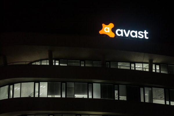 Prague,,Czechia,-,November,3,,2019:,Avast,Logo,In,Front